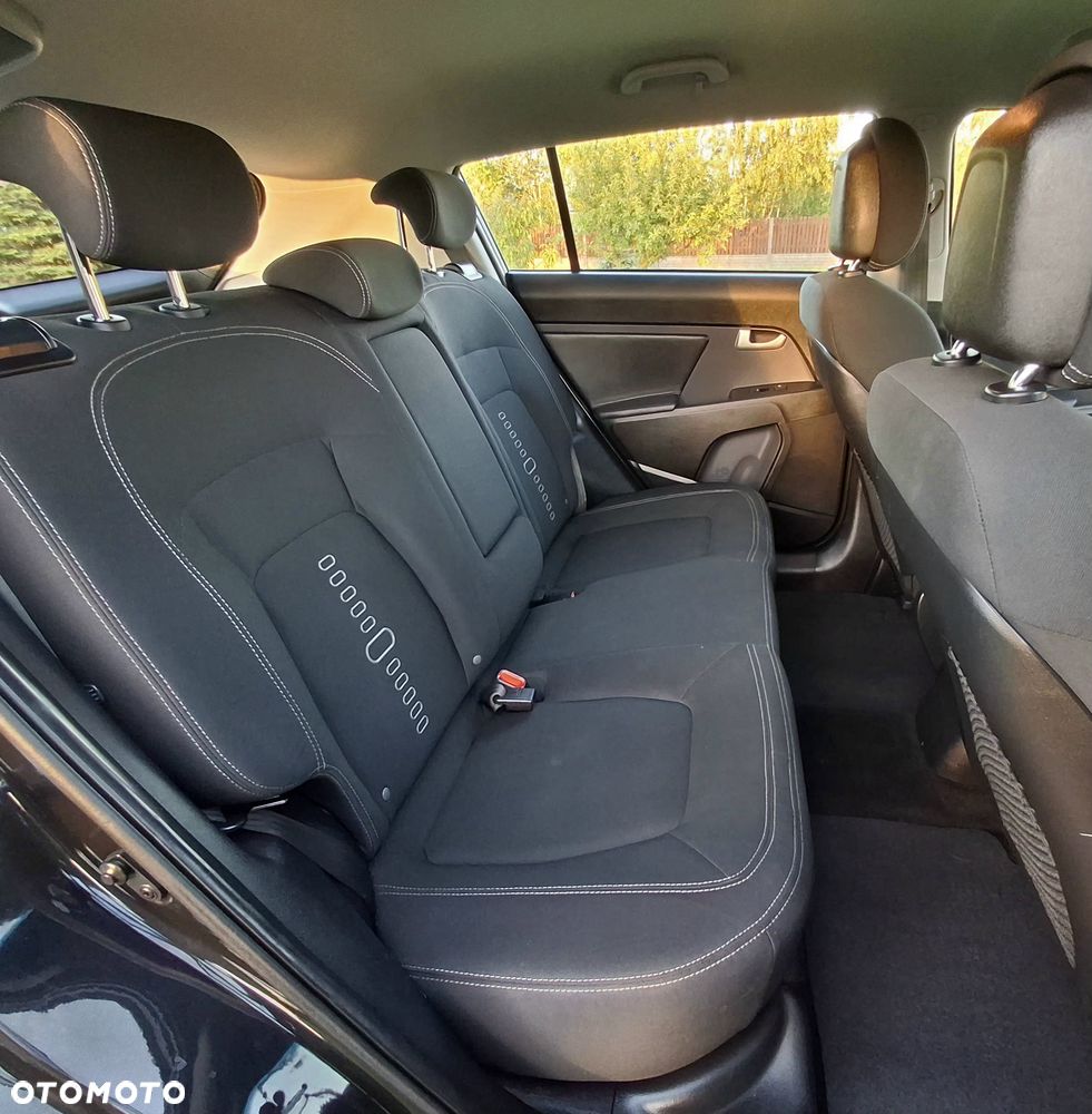 Kia Sportage 1.7 CRDI 2WD Attract - 33