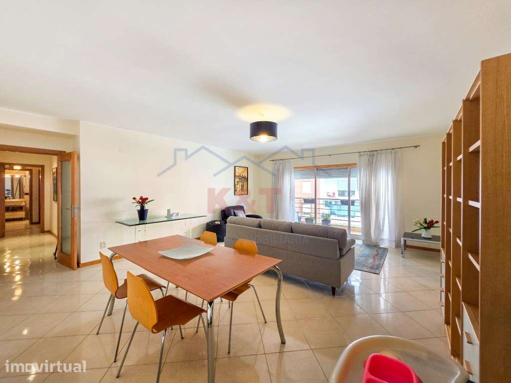T2 com garagem para arrendamento anual - Encosta da Marina - Grande imagem: 4/21
