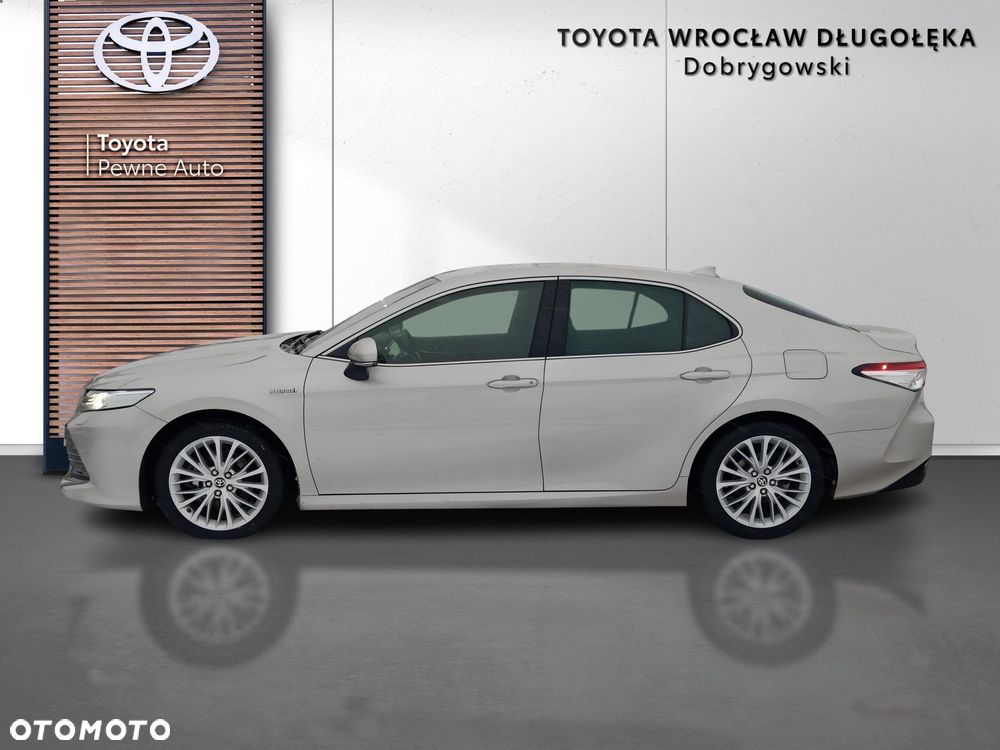 Toyota Camry 2.5 Hybrid Executive CVT - 4