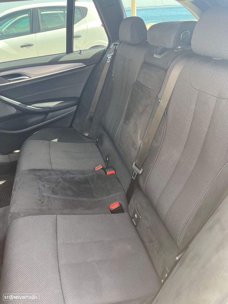 BMW 530 d Pack M Auto - 23