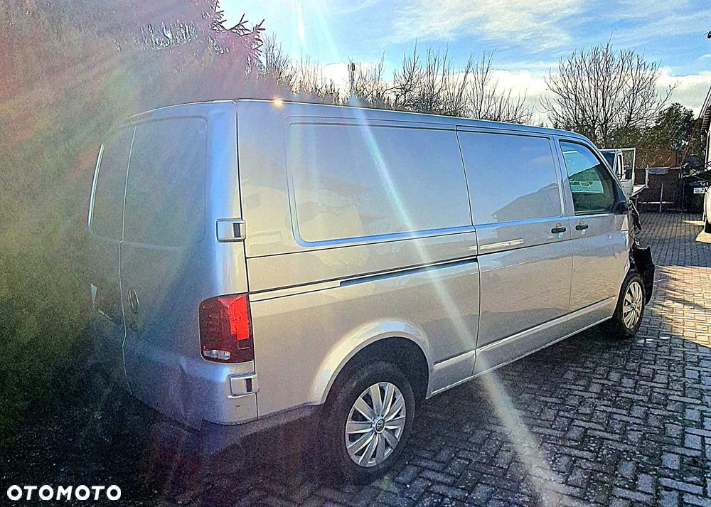 Volkswagen Transporter - 3
