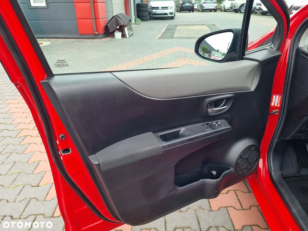 Toyota Yaris 1.33 Premium EU6 - 9