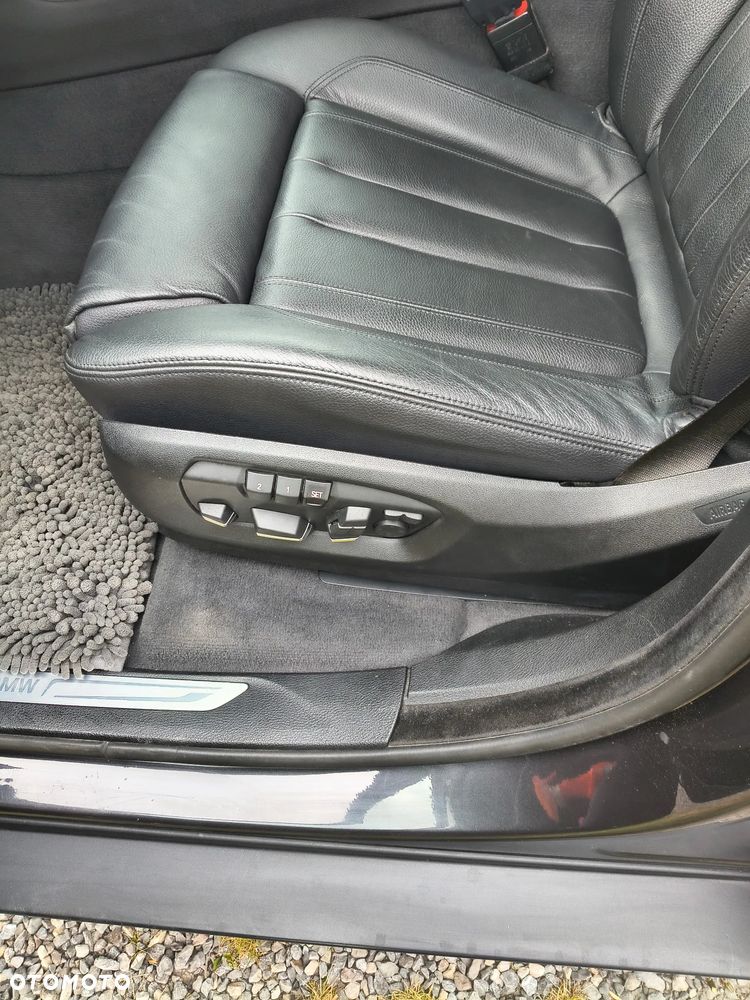 BMW X6 xDrive40d - 16