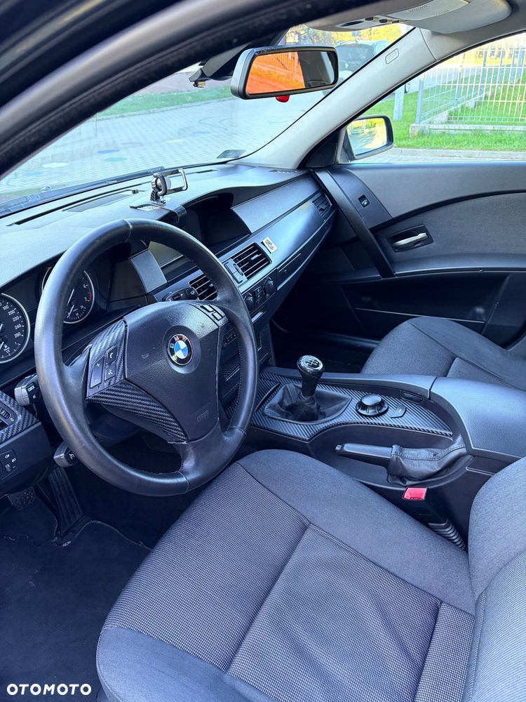 BMW Seria 5 520i - 13