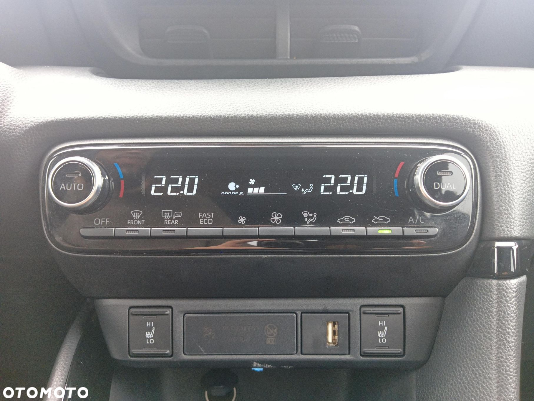 Toyota Yaris - 23