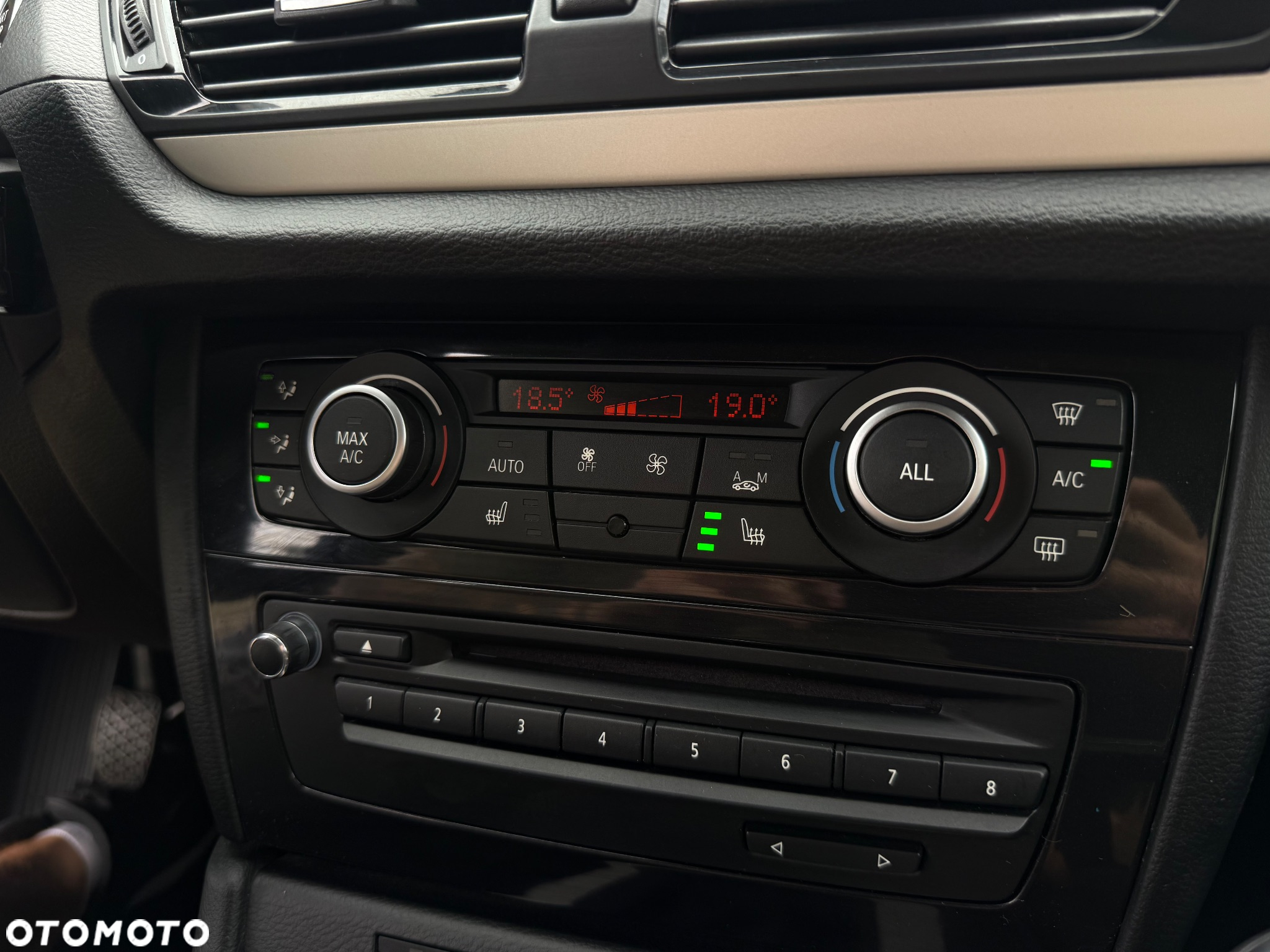 BMW X1 xDrive18d - 16