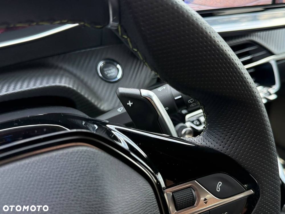 Peugeot 208 - 23
