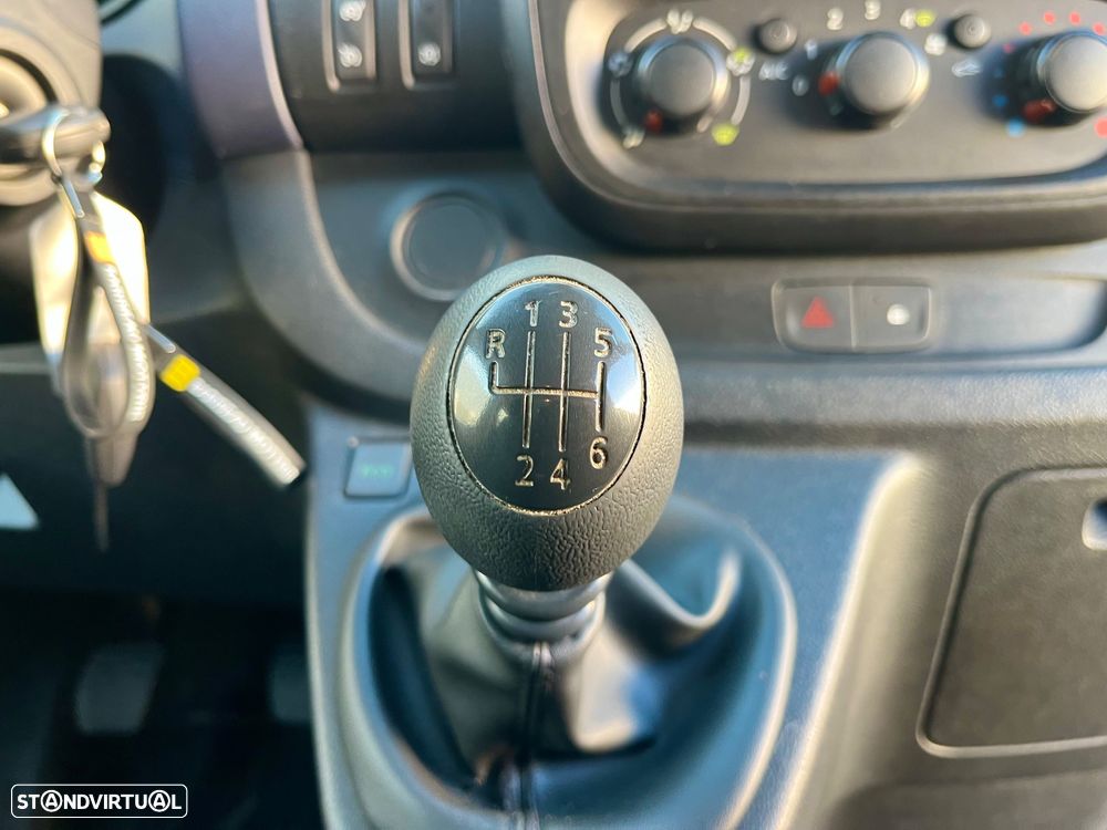 Opel Vivaro 1.6 Cdti Biturbo cabine dupla - 35