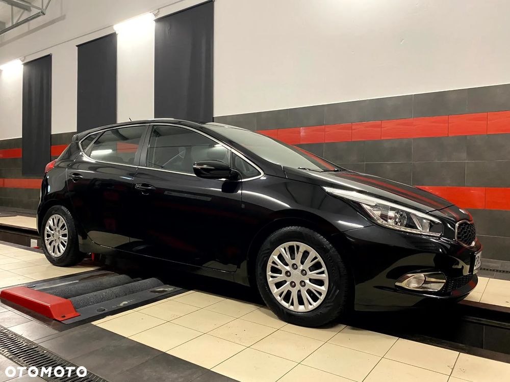 Kia Ceed 1.6 GDI Platinum Edition - 6