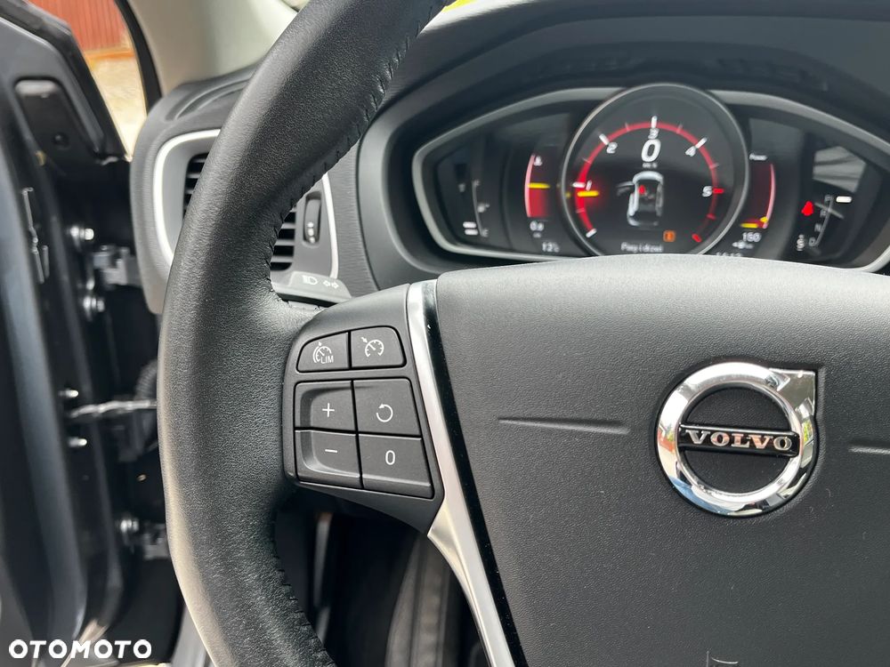 Volvo V40 Cross Country D3 Drive-E SCR Summum - 22