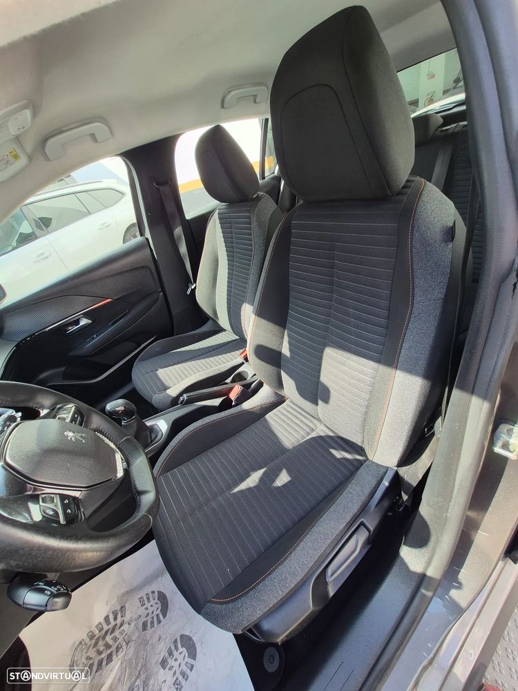 Peugeot 208 1.2 PureTech Active Pack - 14
