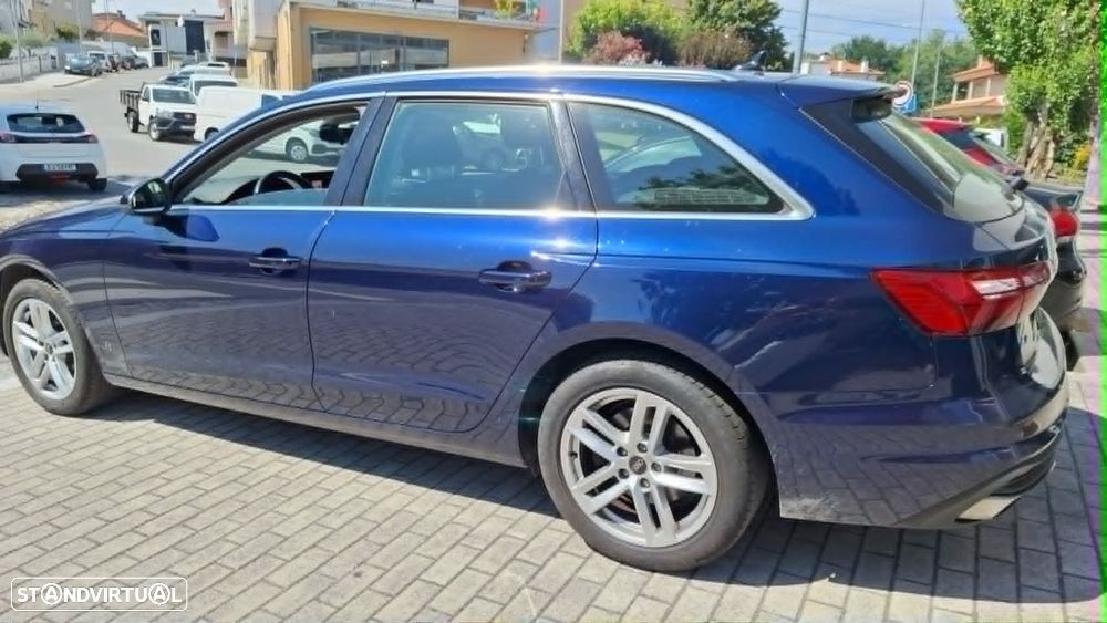 Audi A4 30 TDI Advanced S tronic - 4