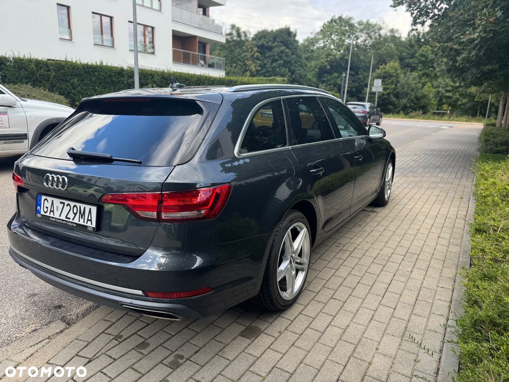 Audi A4 Avant 40 TFSI S tronic - 4