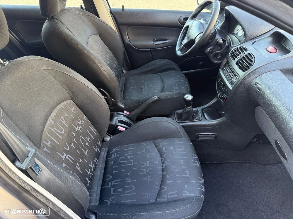 Peugeot 206 SW 1.4 16V XS - 17