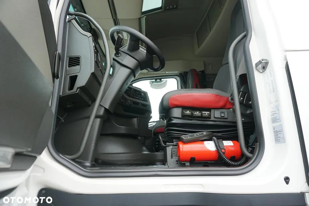Volvo FH / 460 / EURO 6 / ACC / I -COOL / GLOBETROTTER - 21