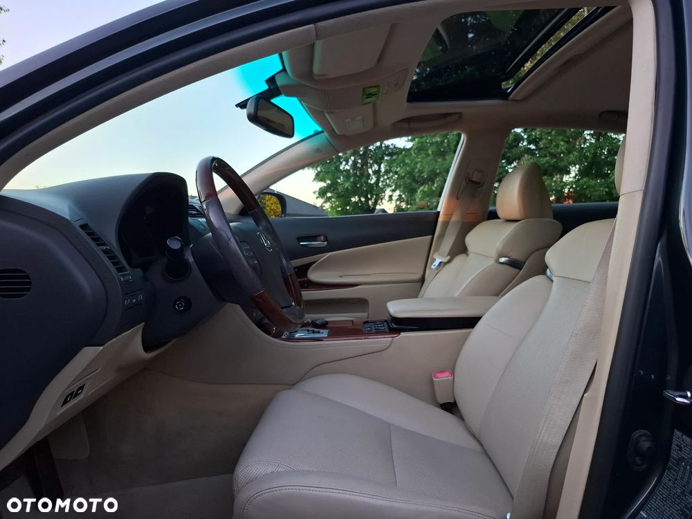 Lexus GS 450h Prestige + - 24