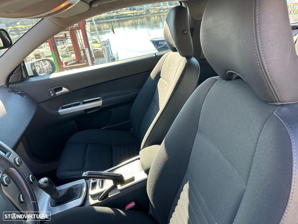 Volvo C30 1.6 D R-Design - 12