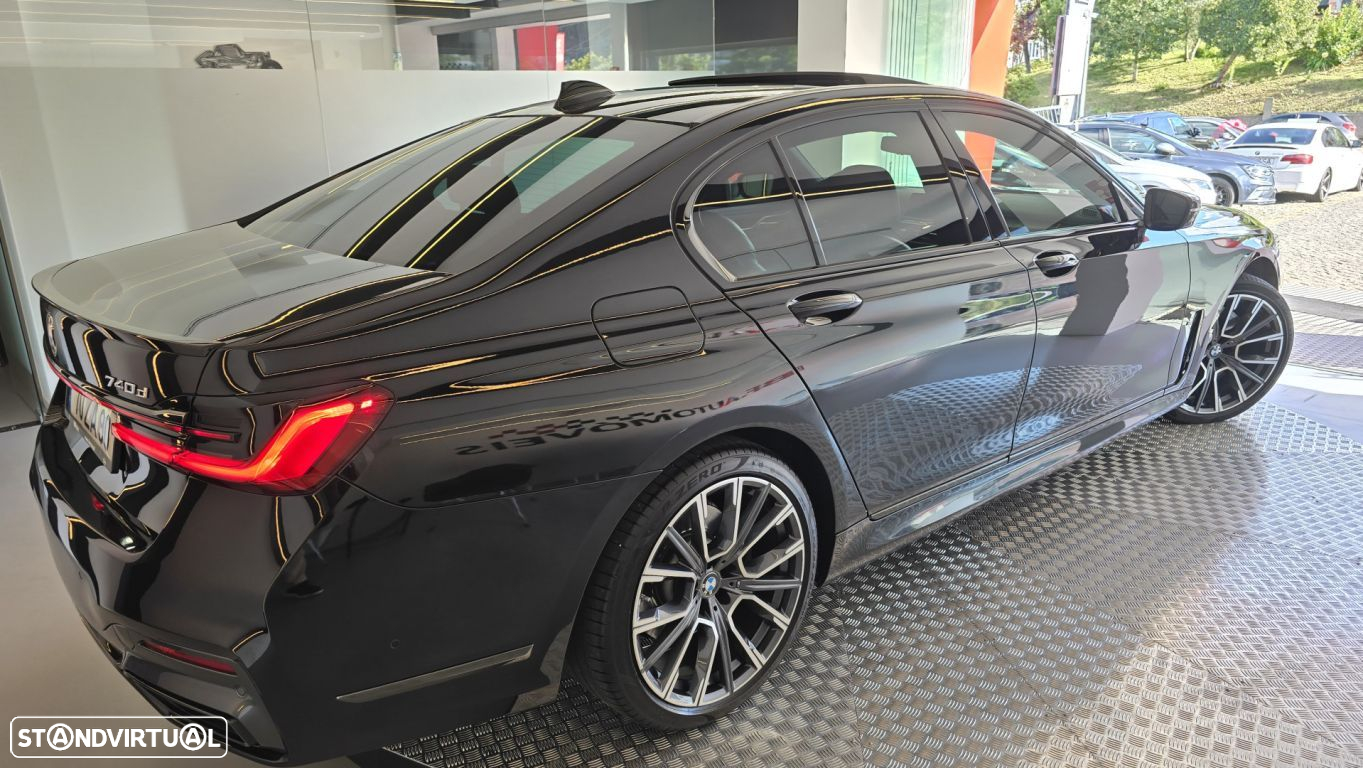BMW 740 d xDrive Pack M Auto - 16