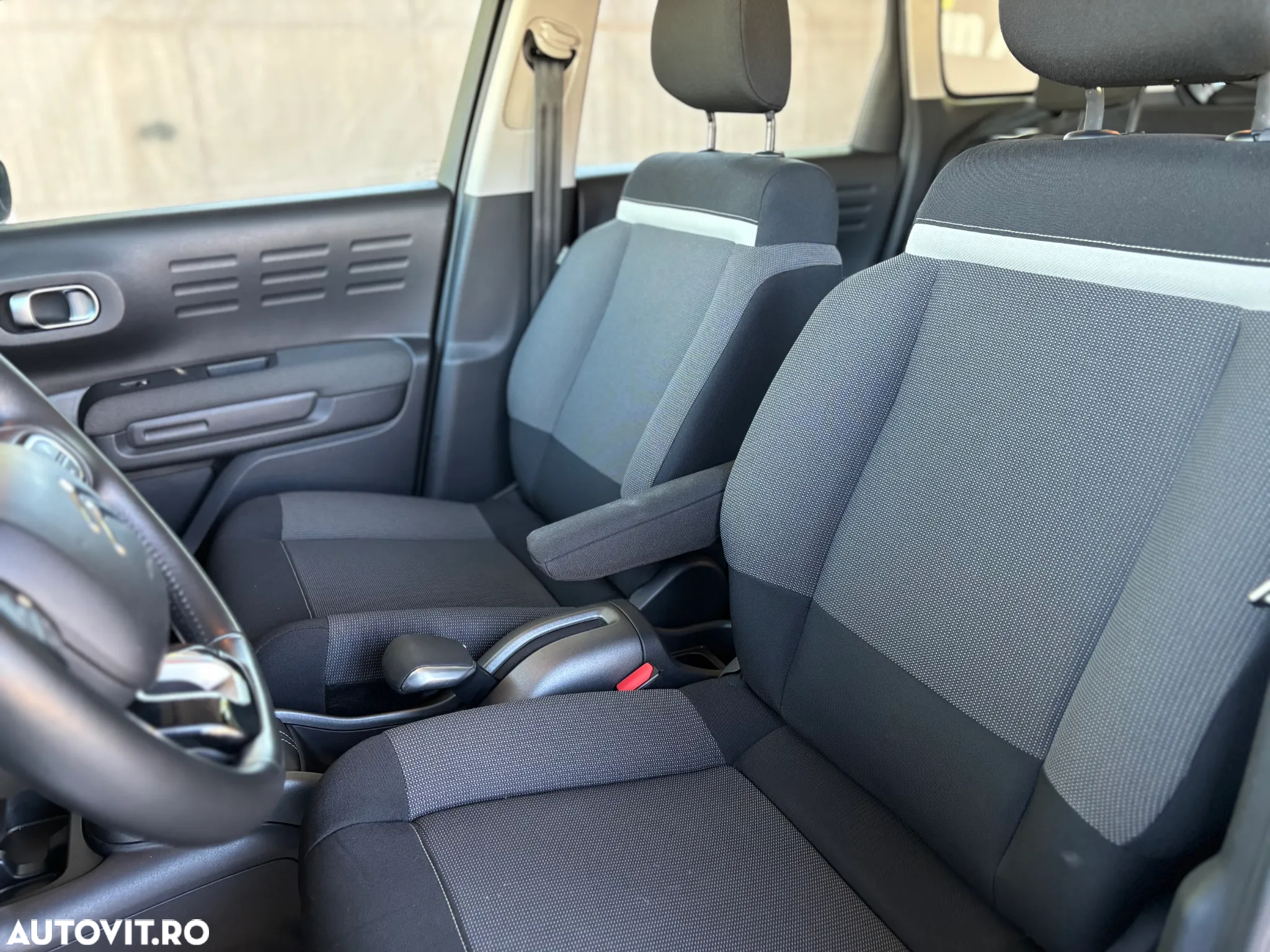 Citroën C3 AIRCROSS 1.2 PureTech S&S EAT6 Feel - 16
