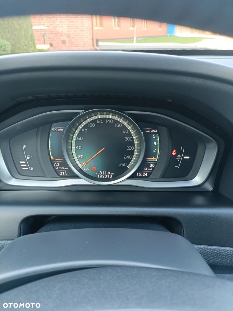 Volvo XC 60 - 36