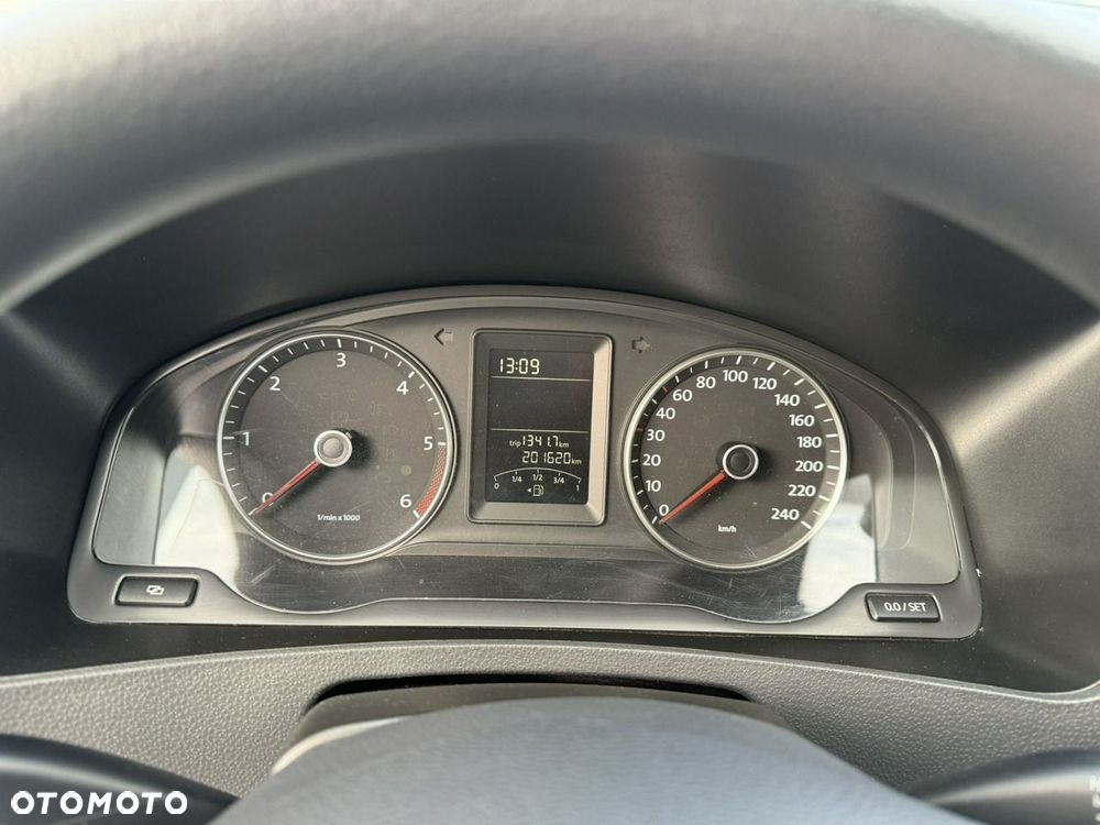 Volkswagen Transporter - 12