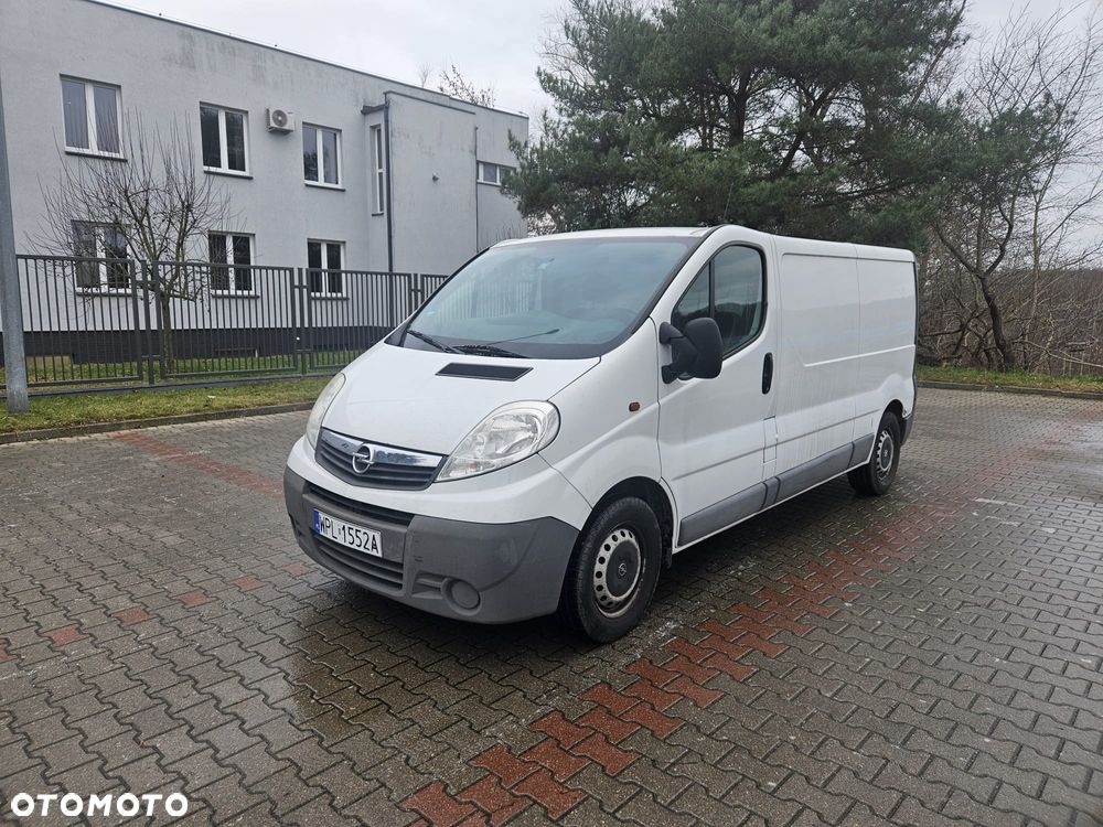 Opel Vivaro - 1