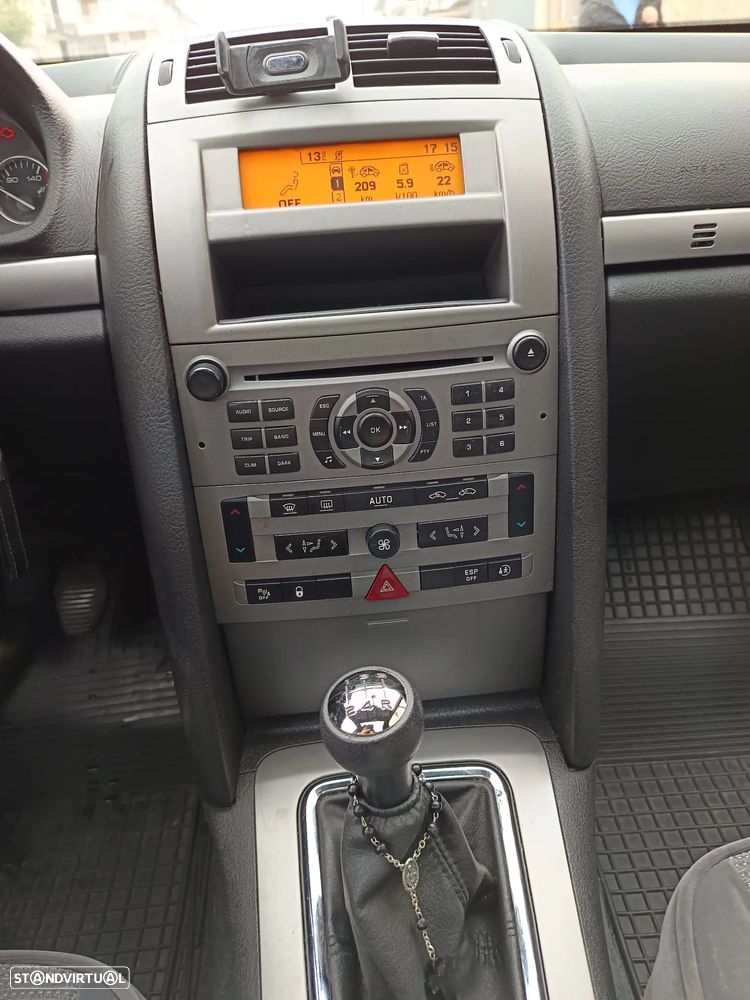 Peugeot 407 - 16