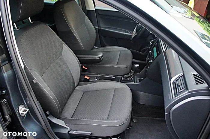 Skoda RAPID 1.4 TSI DSG Drive - 19