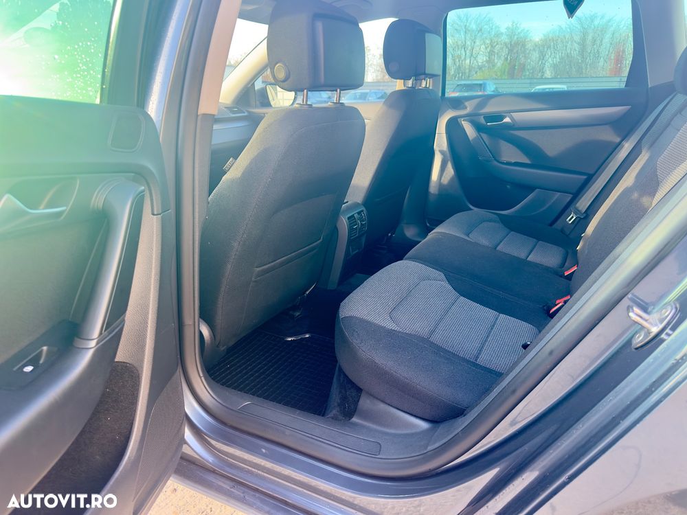 Volkswagen Passat 2.0 TDI DPF DSG Comfortline - 9