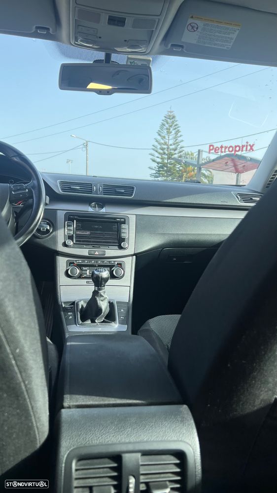 VW Passat Variant 1.6 TDI BlueMotion - 15