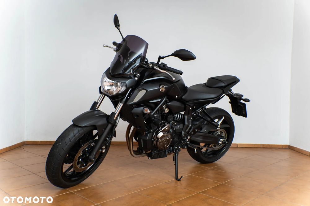 Yamaha MT - 5