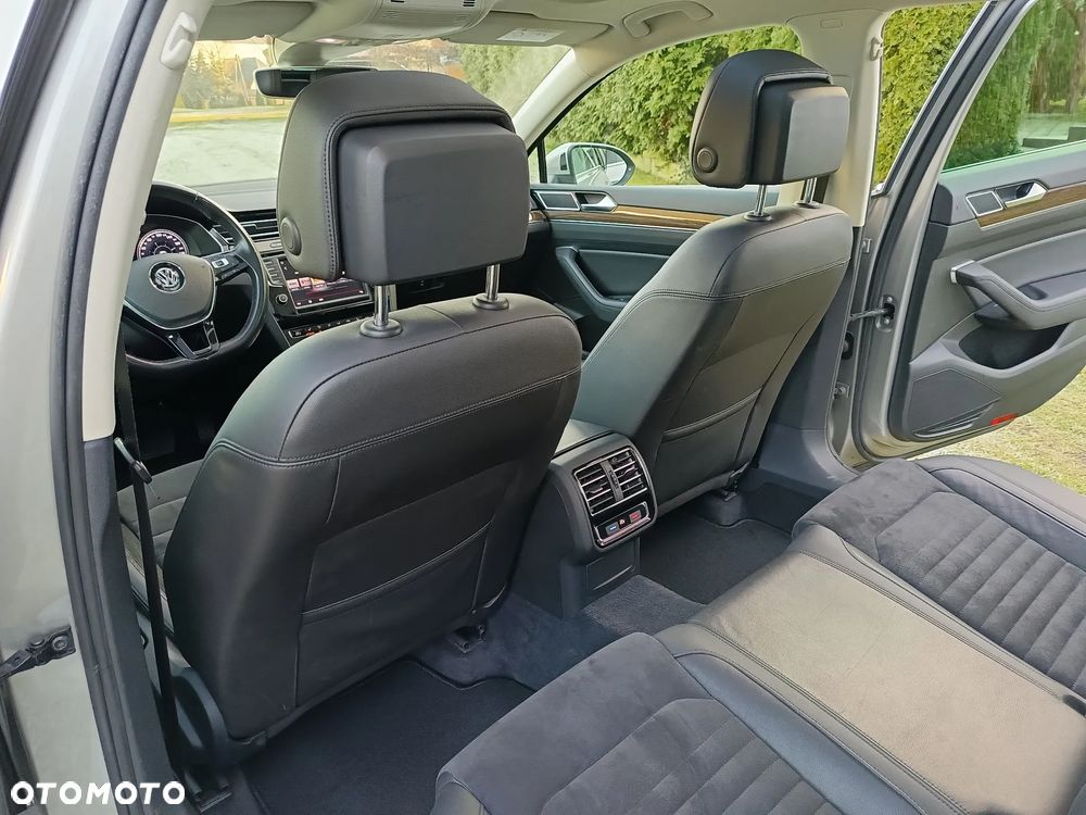 Volkswagen Passat 2.0 TDI SCR (BlueMotion Tech) 4Mot DSG Highline - 29