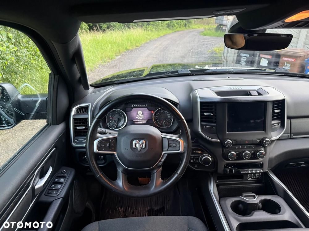 RAM 1500 5.7 Crew Cab Bighorn - 7