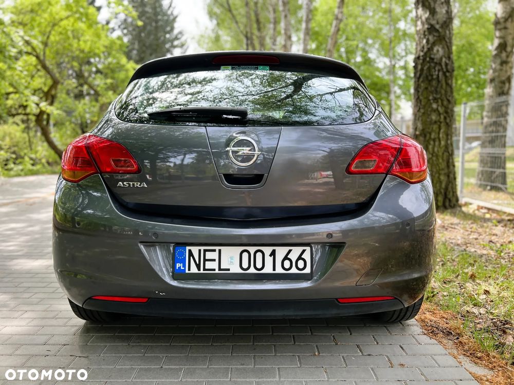 Opel Astra - 36