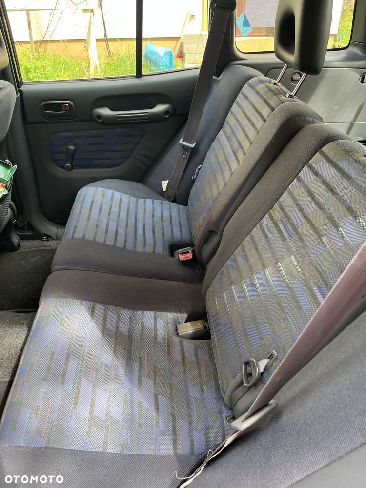 Toyota RAV4 - 4