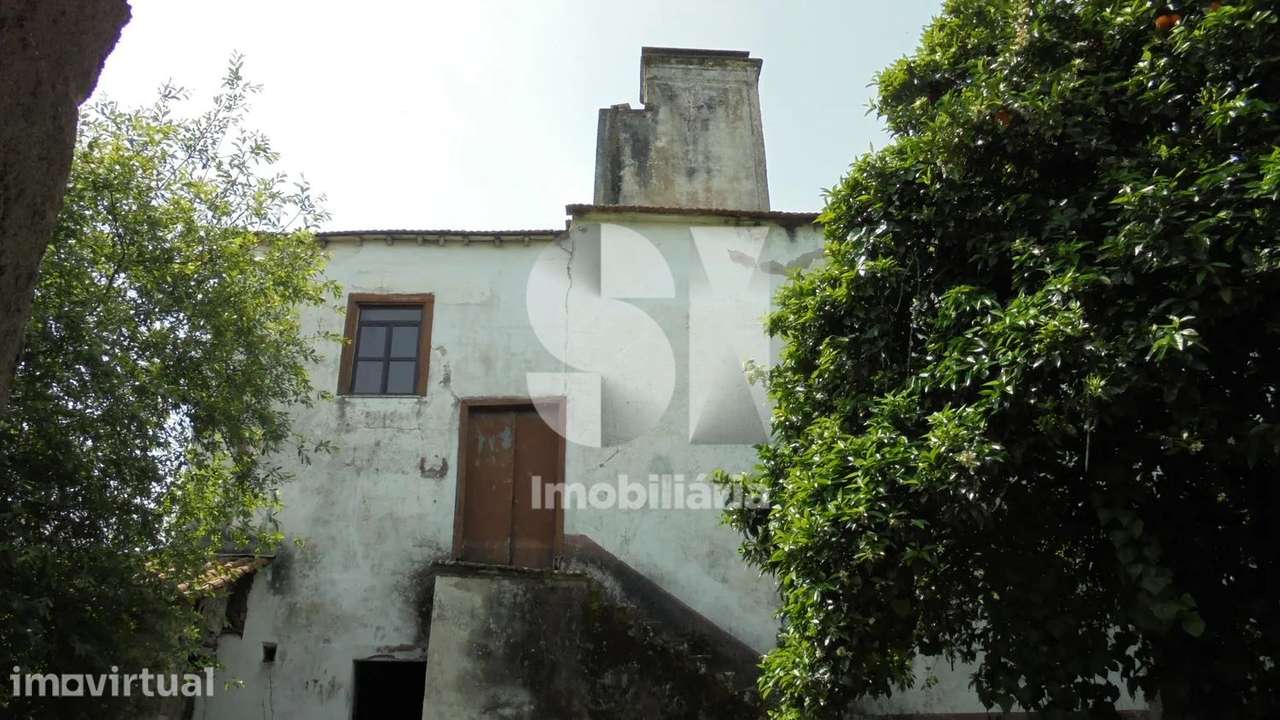 Moradia T4 / Vila Nova de Poiares - Grande imagem: 2/38