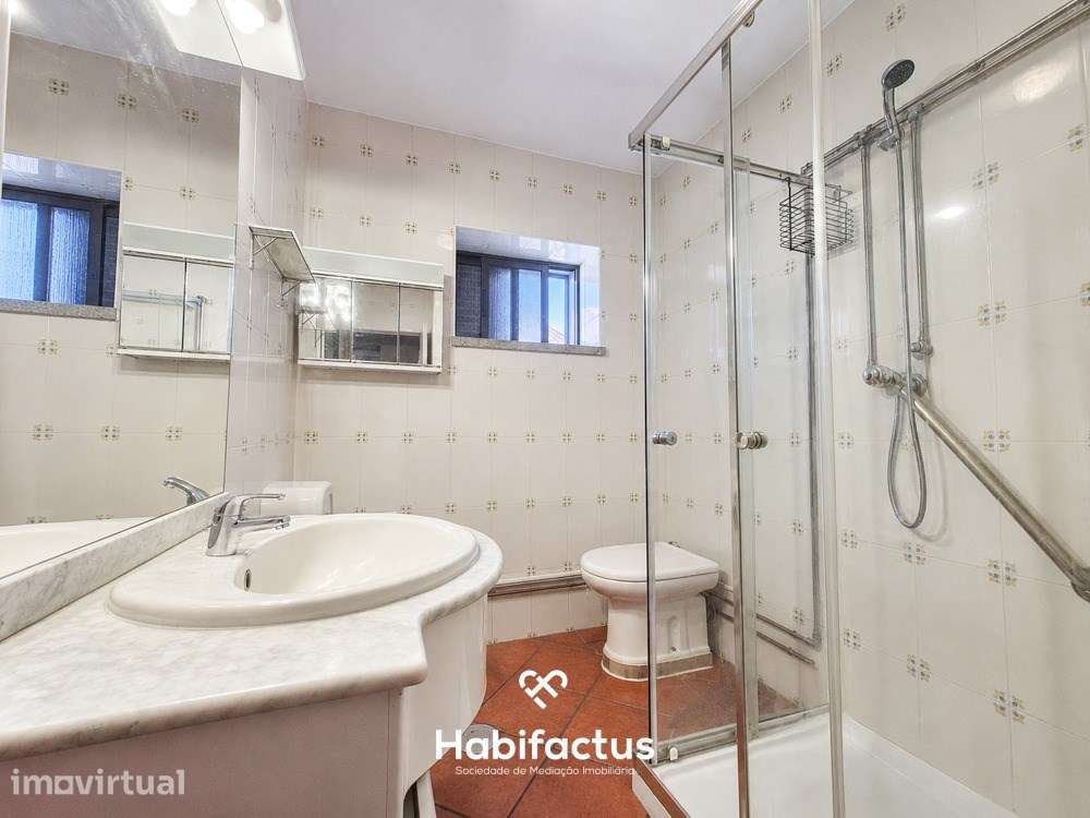 Andar de Moradia com 3 quartos em Abraveses - Viseu - Grande imagem: 5/9