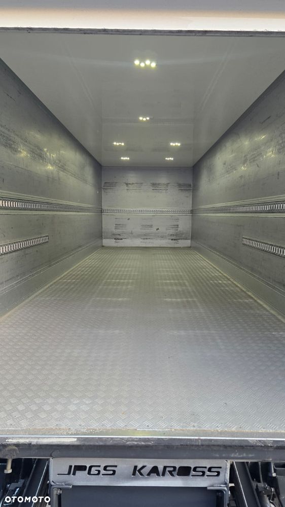 Scania P320 Euro 6 21 palet kontener super stan niski przebieg! kurierka rama do zabudowy laweta - 10