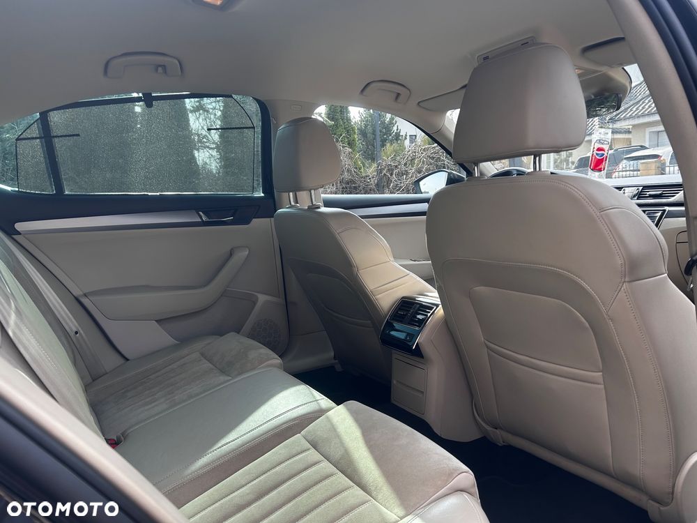 Skoda Superb 2.0 TDI Style DSG - 29