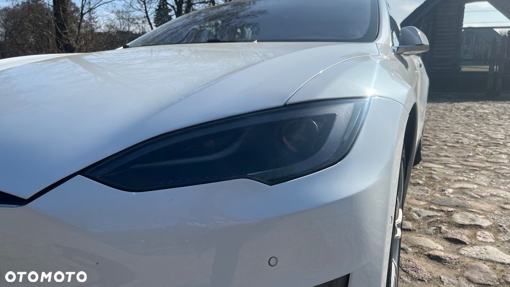 Tesla Model S 60 - 5