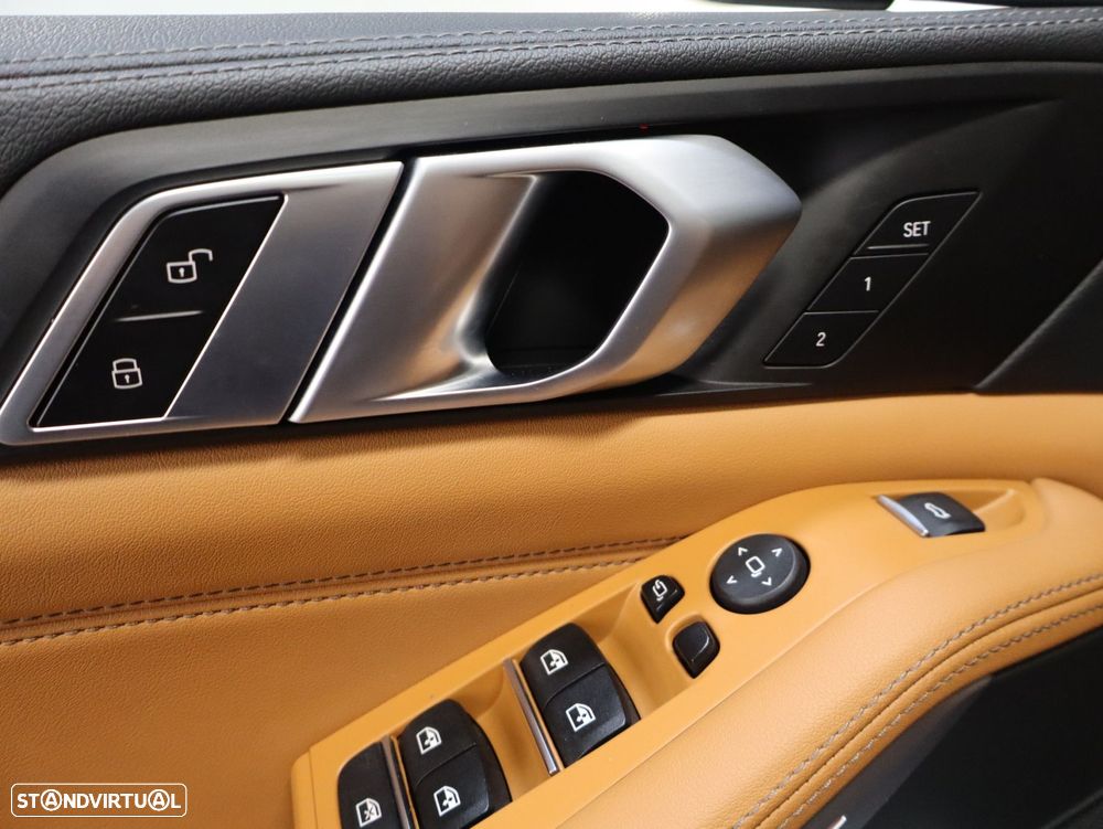 BMW X5 45 e xDrive Pack M - 22