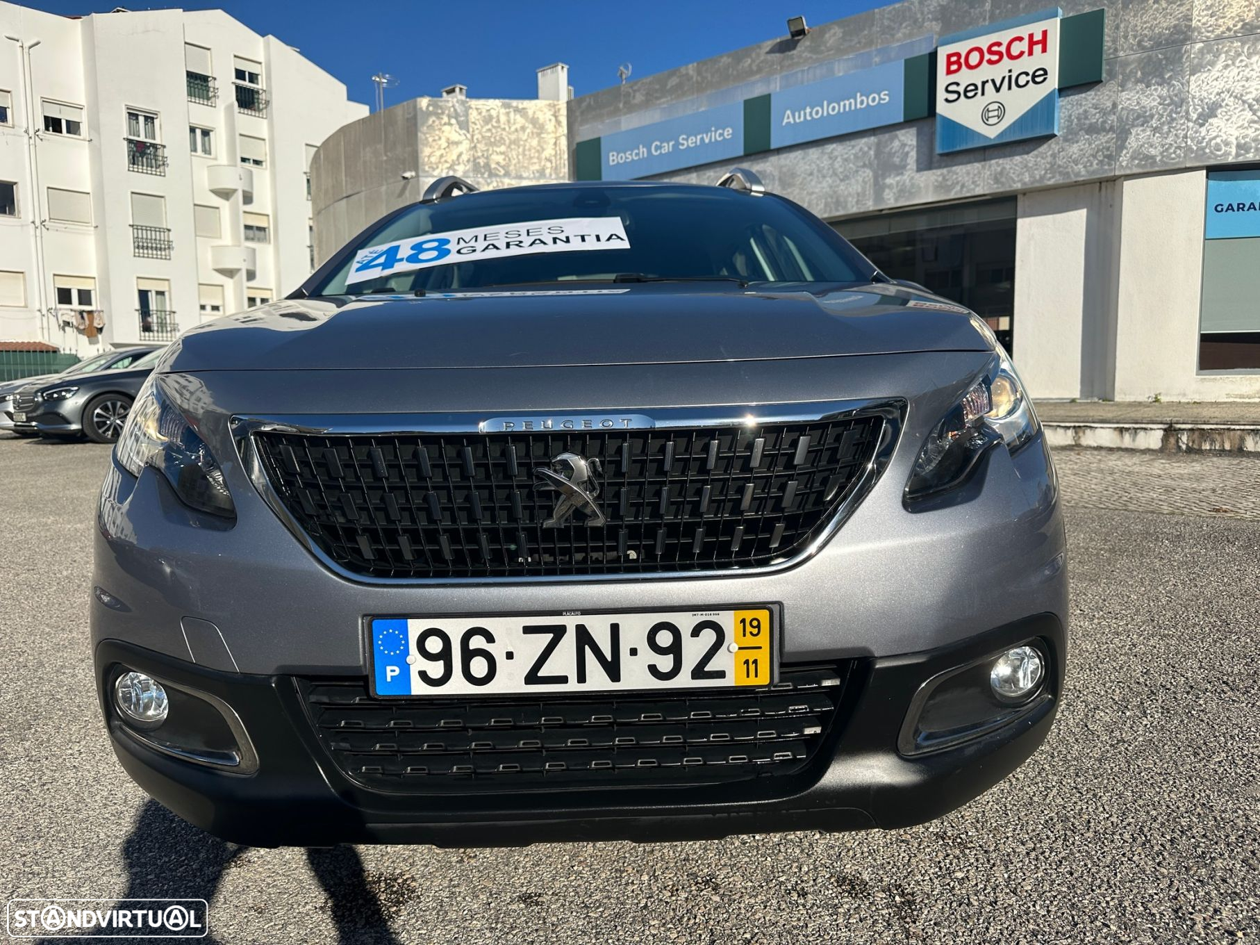 Peugeot 2008 1.2 PureTech Signature - 3