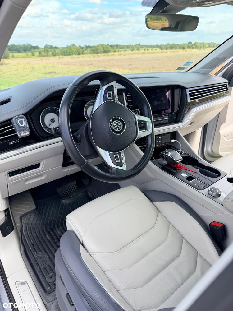 Volkswagen Touareg 3.0 V6 TDI SCR 4Mot Elegance - 10