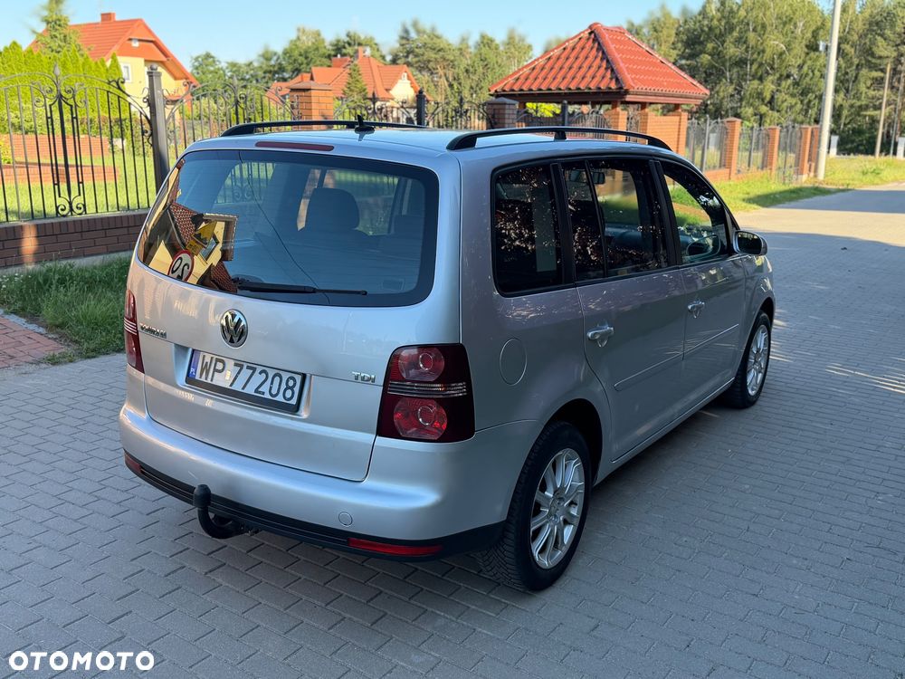 Volkswagen Touran 1.9 TDI DPF Blue Motion Highline - 14