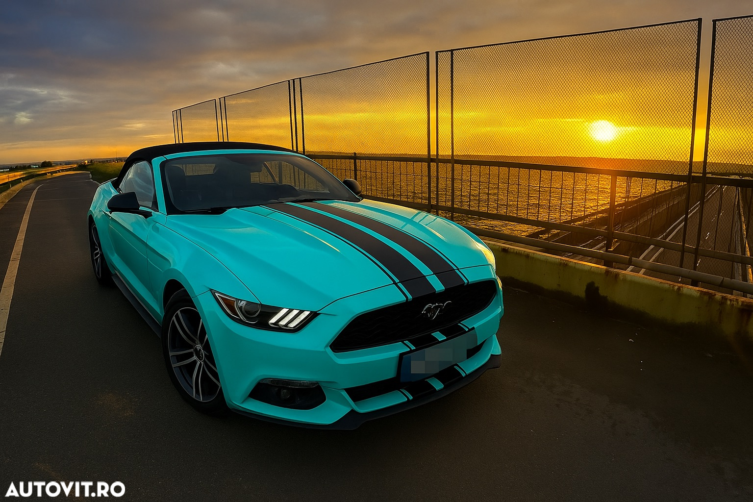 Ford Mustang 2.3 EcoBoost Aut. - 2