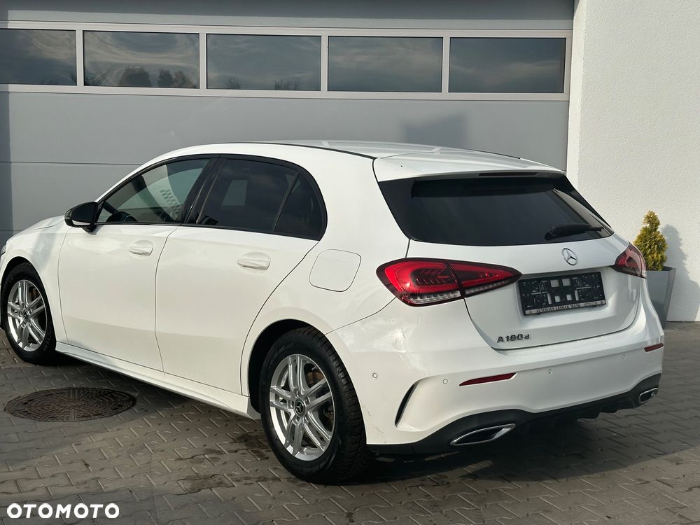 Mercedes-Benz Klasa A 180 d 7G-DCT AMG Line - 4