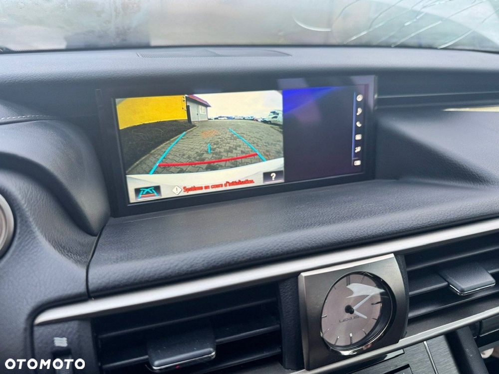 Lexus IS Luxury Line - 17