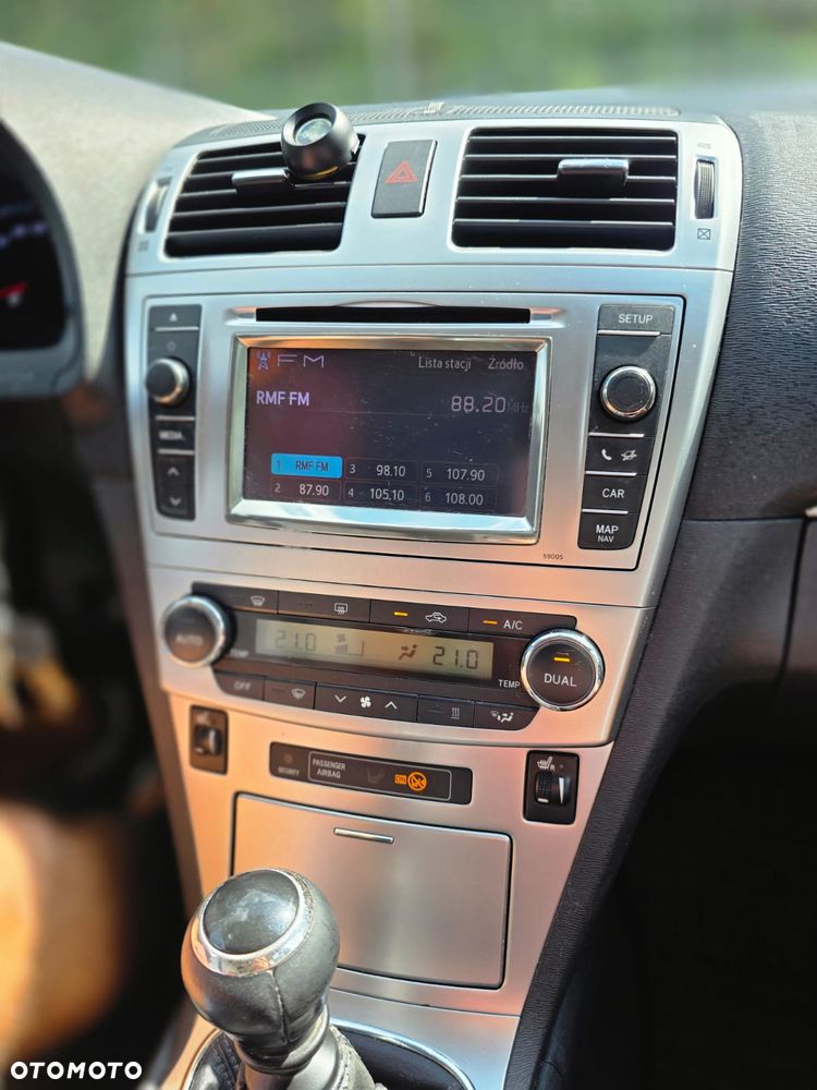 Toyota Avensis 2.0 D-4D Comfort - 14