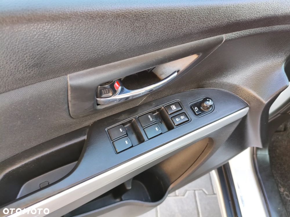 Suzuki SX4 S-Cross 2013