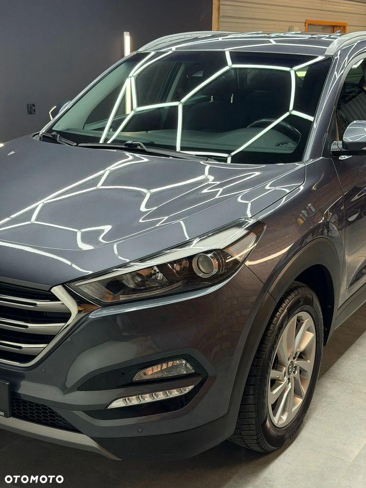 Hyundai Tucson 2.0 CRDi 4WD Automatik Style - 18